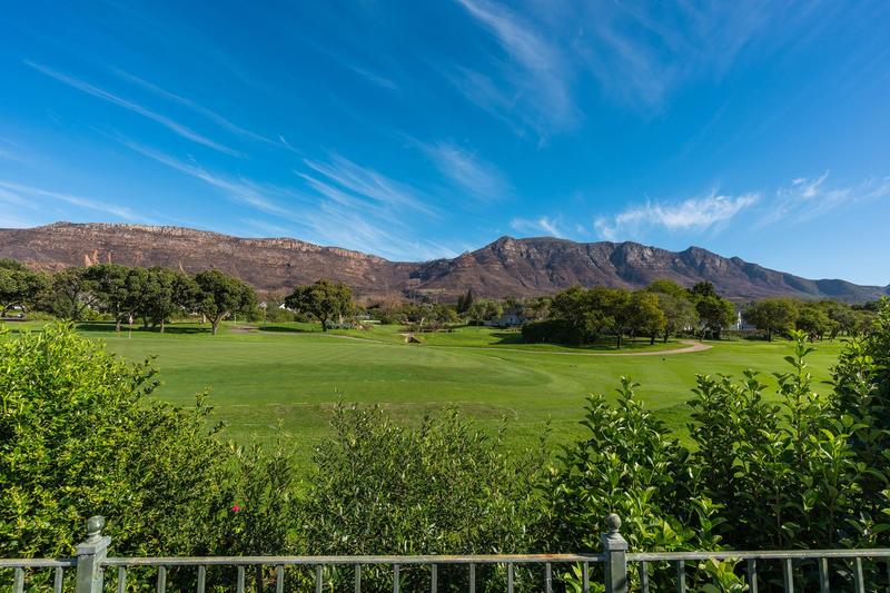 4 Bedroom Property for Sale in Steenberg Estate Western Cape